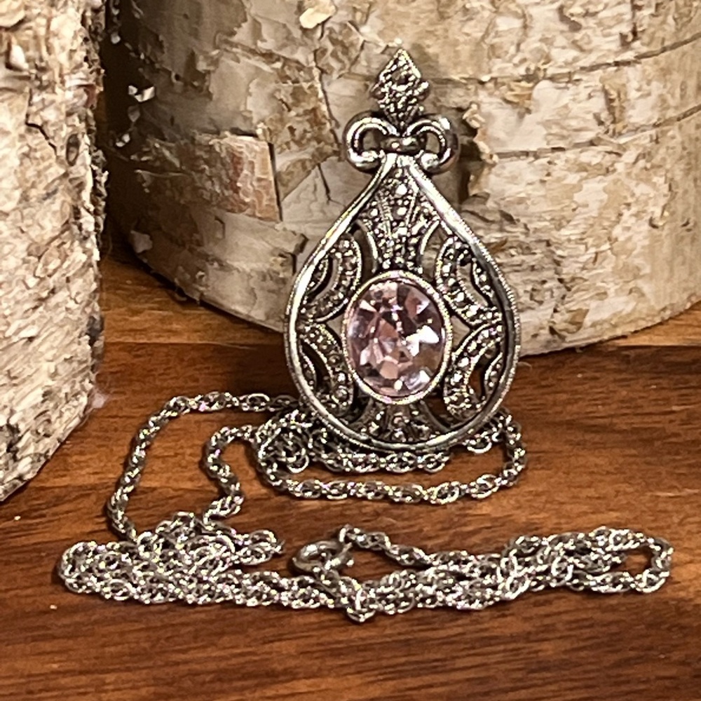 Vintage Art Deco Style Pink Crystal Filigree Pendant Necklace Teardrop